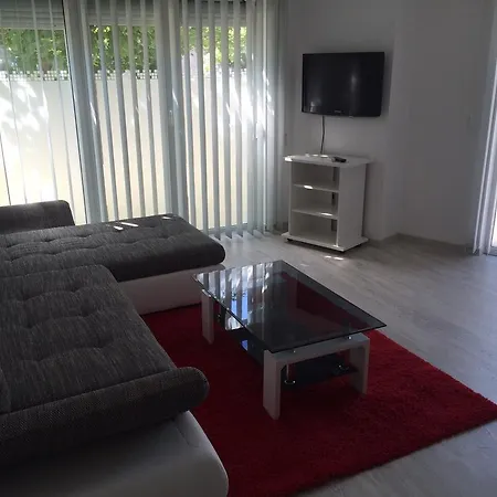 Belle Casa 23
